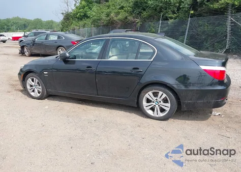 2010 BMW 528I xDrive z USA, uszkodzony, nr VIN WBANV1C57AC446082